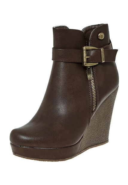 Femenino Calzado Botines Botín Marrón New Walk Botín Marrón New Walk. Modelo de vestir. ARXATLR